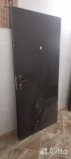 Дверь входная с новостройки