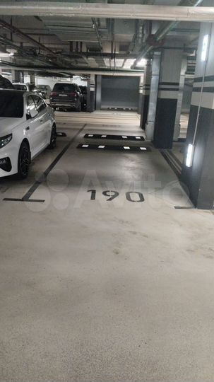 Машиноместо, 13 м²