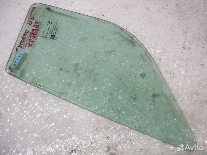 Форточка передней правой двери