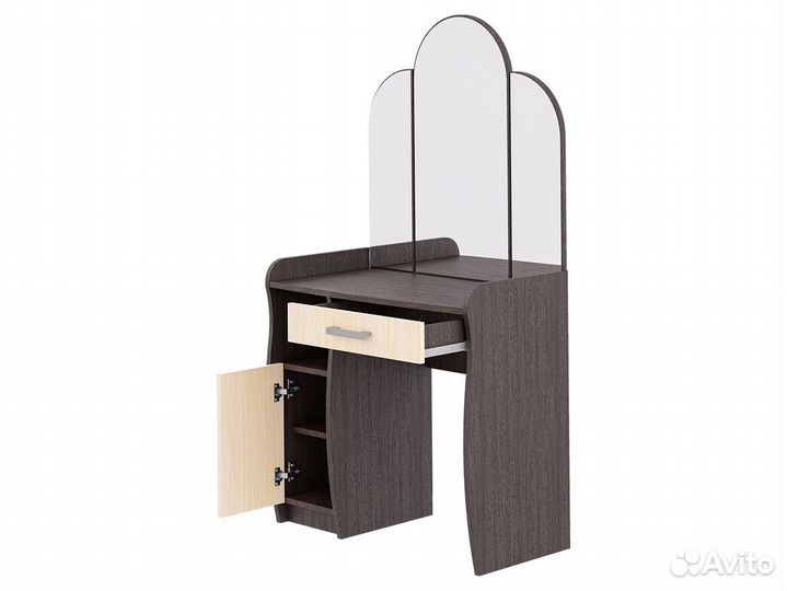 Туалетный столик