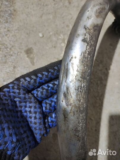 Колени ява старушка