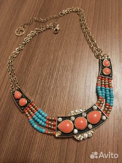 Колье ожерелье
