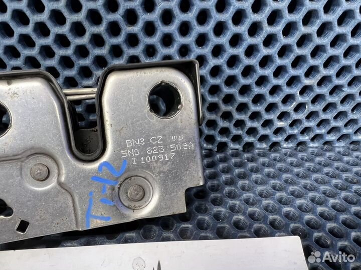 Замок капота Volkswagen Tiguan 2007-2017 Тигуан