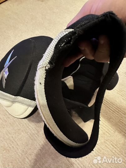Нагрудник хоккейный reebok
