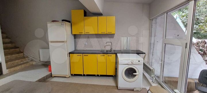 Комната 40 м² в 3-к., 1/3 эт.