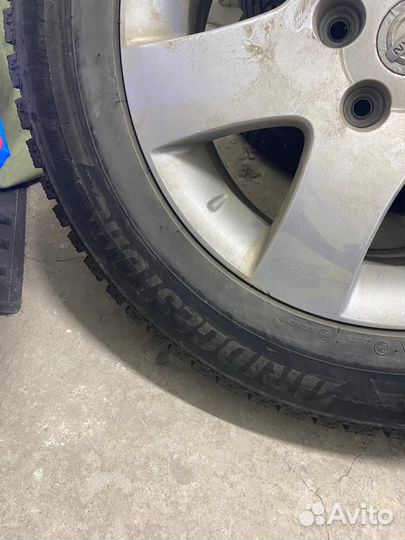 Bridgestone Ice Cruiser 7000S 235/65 R17