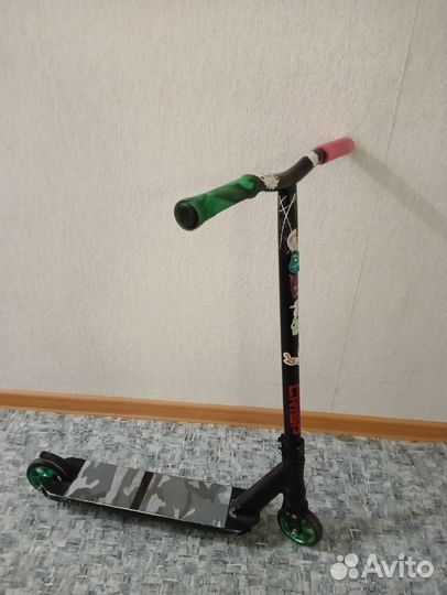 Трюковой самокат