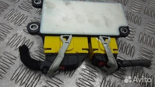 Блок управления airbag opel meriva B (UBN05OQ01)
