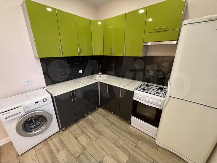 1-к. квартира, 42 м², 9/10 эт.