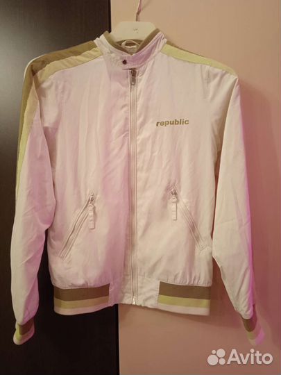 Ветровка для девочки