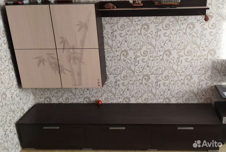 Стенка в гостиную