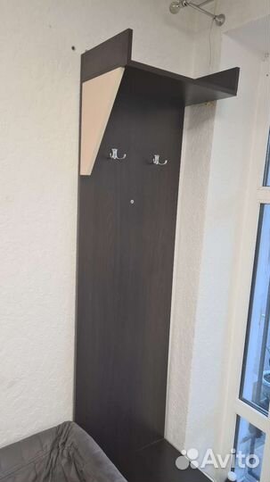 Вешалка в прихожую с обувницей