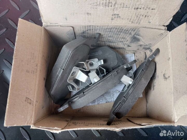 Тормозные колодки Volkswagen