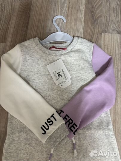 Платье для девочки новое 122