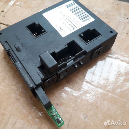 Блок комфорта передний левый Форд Фокус 2