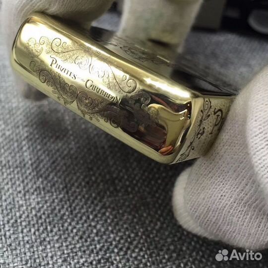 Zippo- Пираты + кремни и кейс в подарок