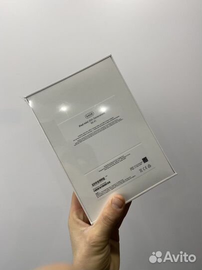 iPad mini 64gb 6 generation WI-FI