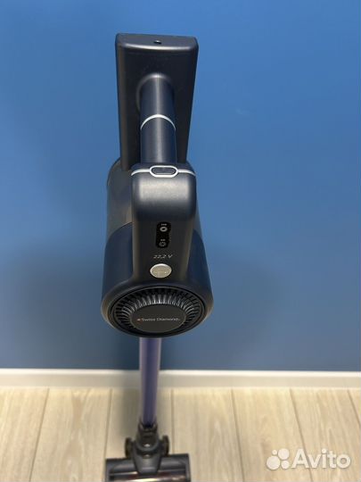 Вертикальный беспроводной пылесос