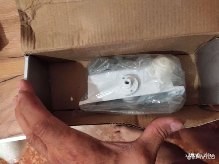 Доводчик дверной