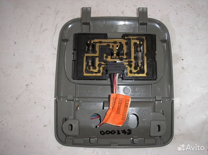 Фонарь салона Renault Mascott