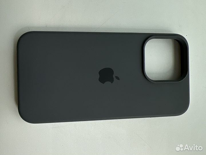 Чехол на iPhone 13 pro