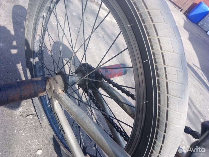 Трюковой велосипед BMX