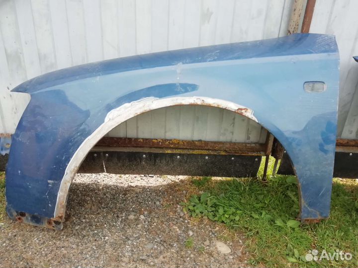 Крылья ауди передние а 4б6