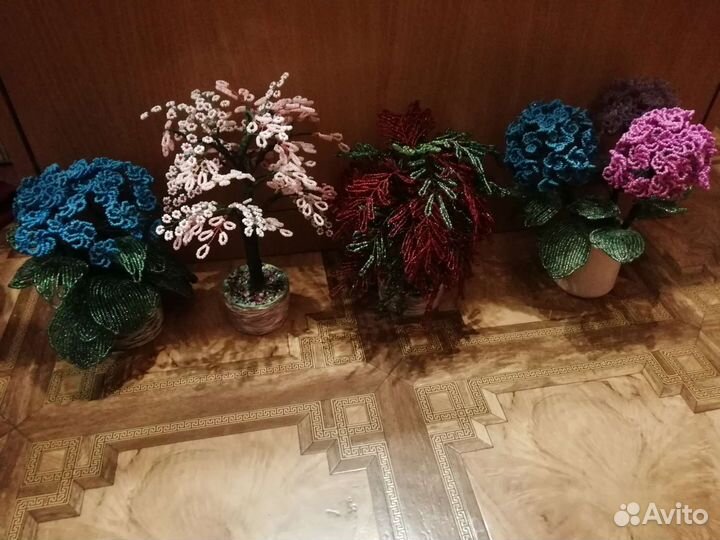 Деревья из бисера