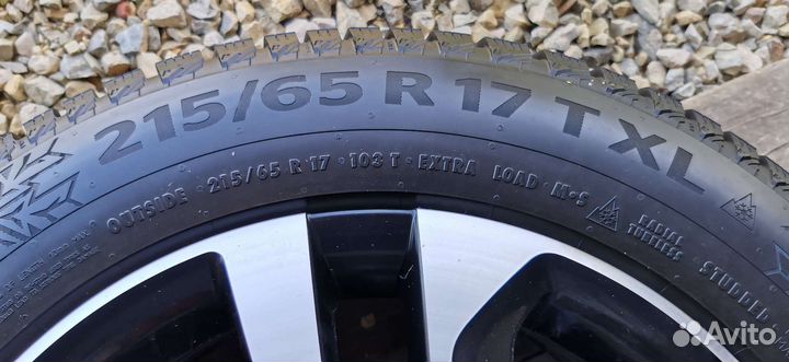 Continental IceContact 2 SUV 215/65 R17 103T