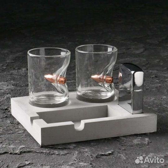 Стакан непробиваемый с пулей