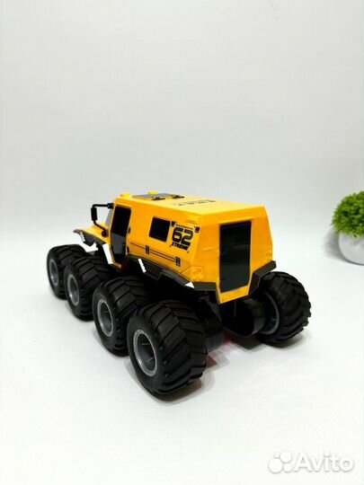 Машинка на пульте управления Амфибия внедорожник