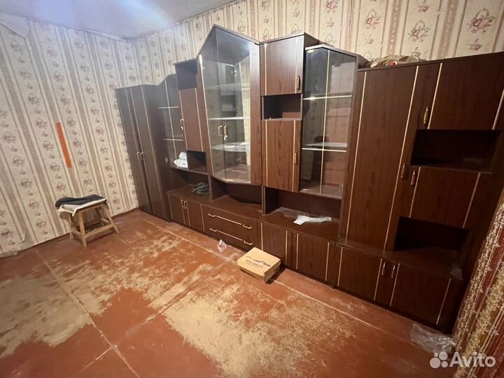 Стенка в гостиную бу