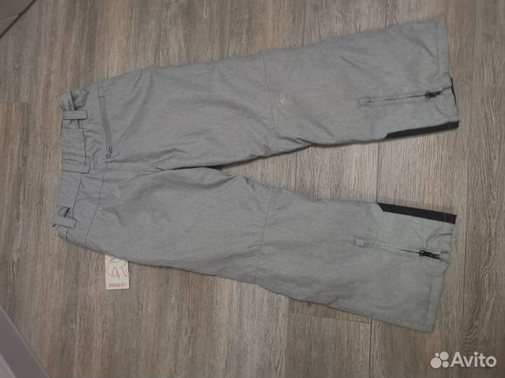 Горнолыжные штаны новые, размер 140