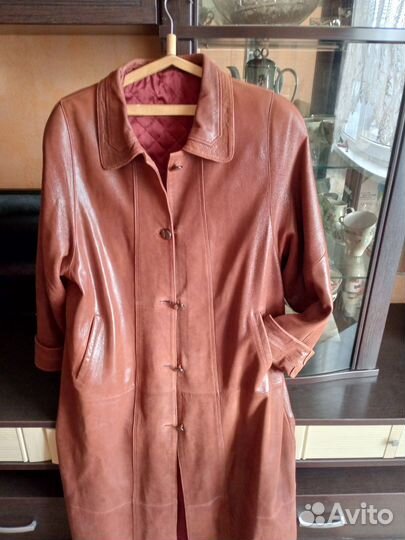 Кожаный плащ женский