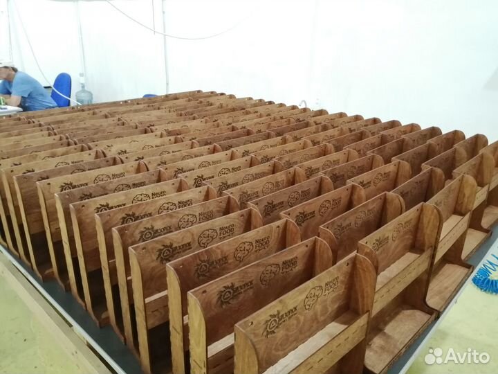 Изготовление стоек, подставок, стеллажей