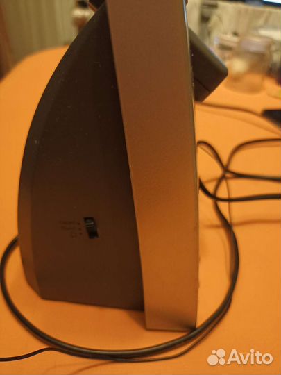 Радиочасы с проектором