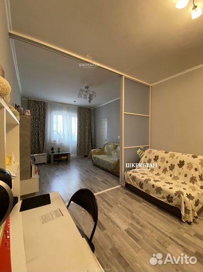 Межкомнатные алюминиевые перегородки и двери