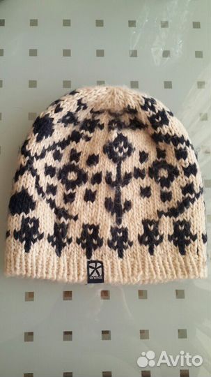Шапочки женские 56-57 размер Шерсть