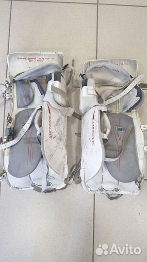 Щитки вратарские и форма 6-9лет