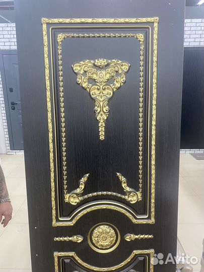 Двери межкомнатные новые с капителом