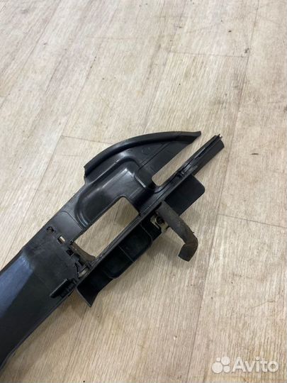 Накладка на крыло передняя левая Ford Focus qqdb