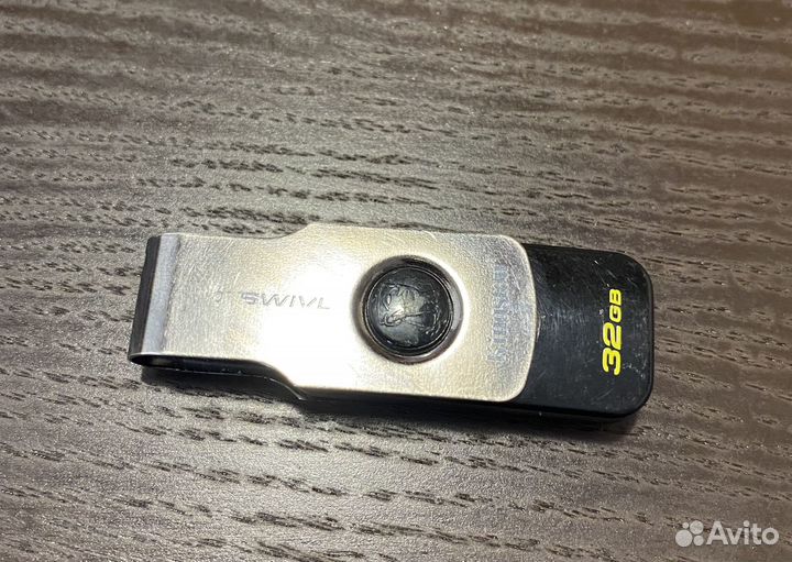 Флеш карта Kingston 32 GB