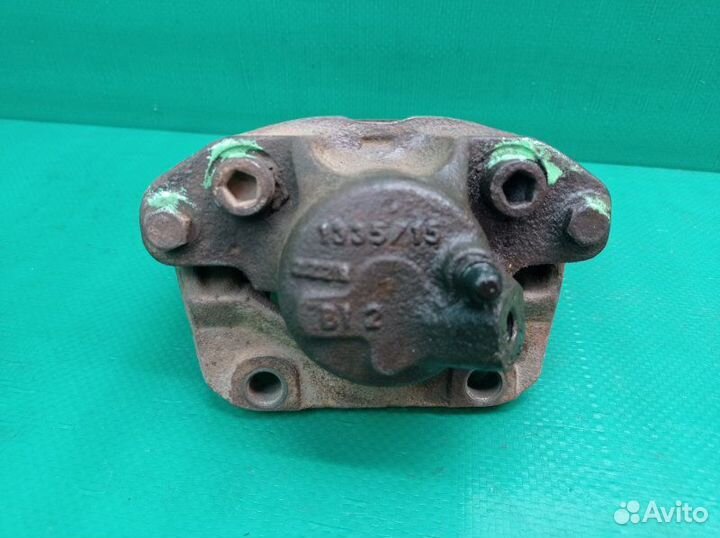 Суппорт тормозной передний правый Renault Logan 1