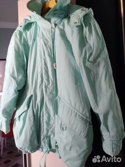 Женская куртка из натуральной ткани