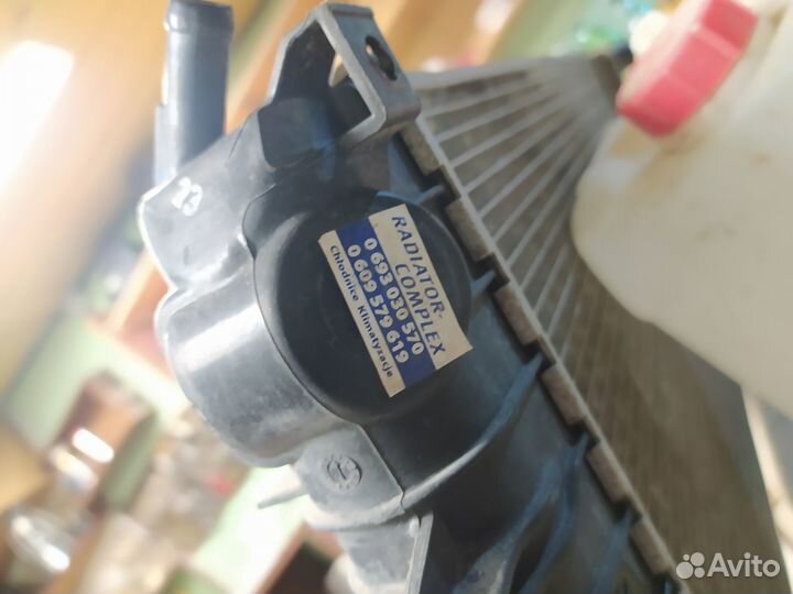 Радиатор охлаждения Opel Astra H