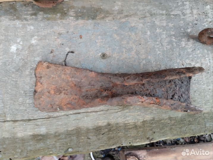 Топорик - тесловидный плотницкий