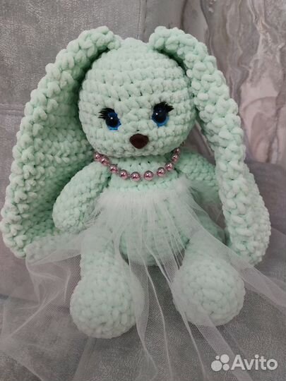 Зефирная, плюшевая голубоглазая зайка