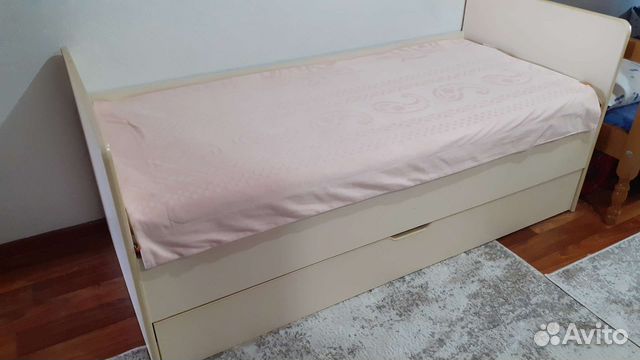 Двухъярусная кровать бу с матрасами