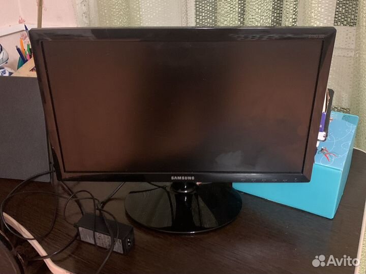 Samsung- LS19D300NY/CI