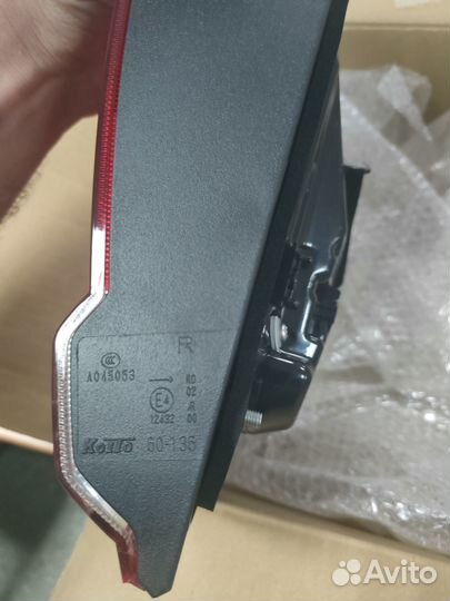 Фонаpь задний пpавый LC200